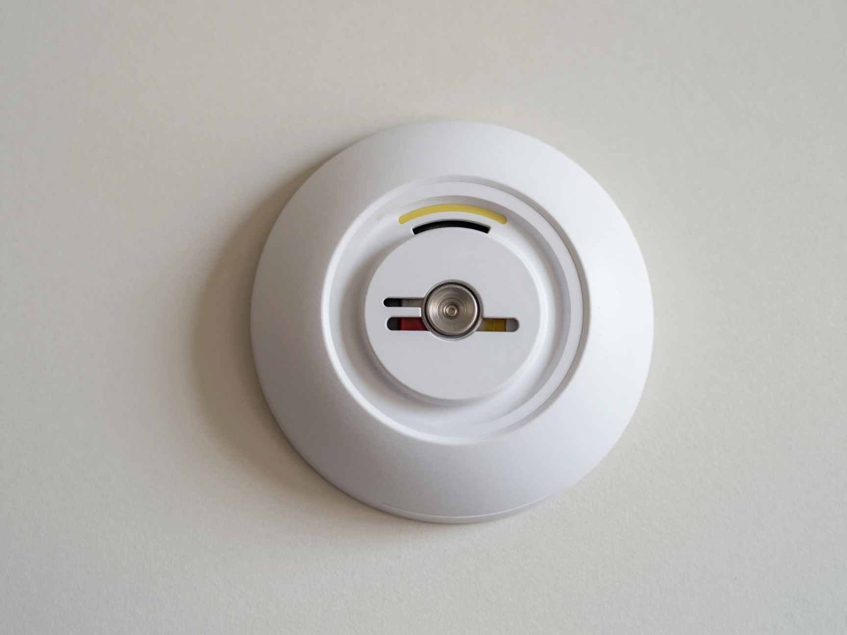 How to Properly Test Smoke Detectors explanatory image